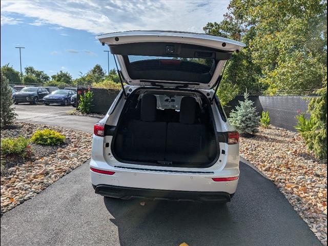 used 2023 Mitsubishi Outlander car, priced at $23,900