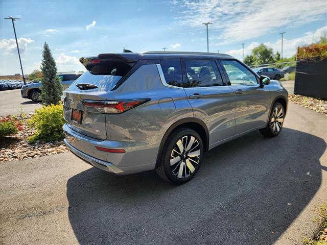 new 2025 Mitsubishi Outlander car, priced at $43,930