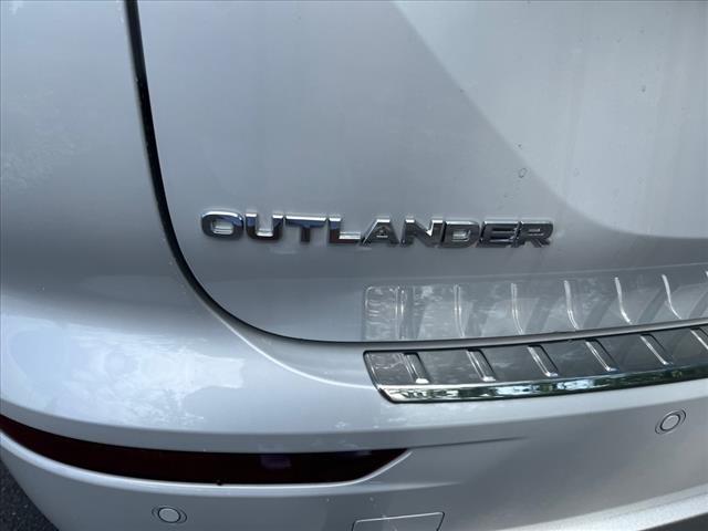 new 2024 Mitsubishi Outlander car, priced at $36,545