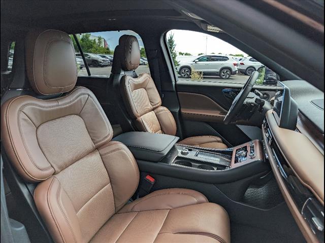 new 2024 Lincoln Aviator car, priced at $72,396