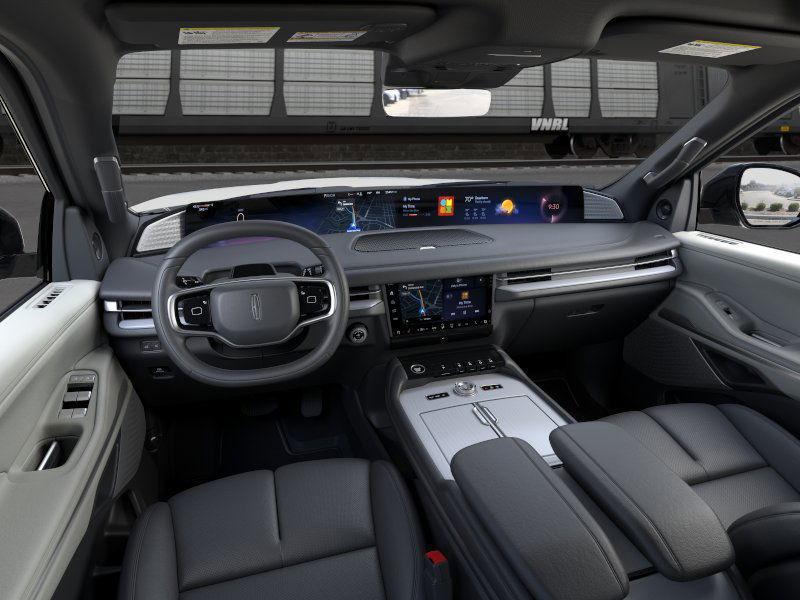 new 2025 Lincoln Navigator car, priced at $110,185
