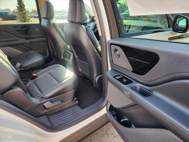 new 2025 Lincoln Aviator car, priced at $67,650