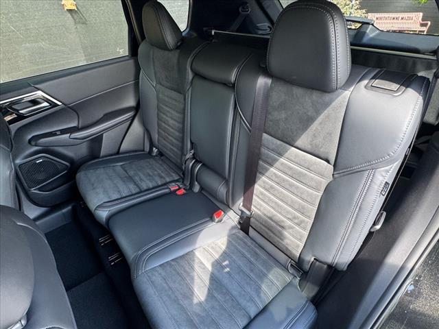 new 2025 Mitsubishi Outlander car, priced at $35,095