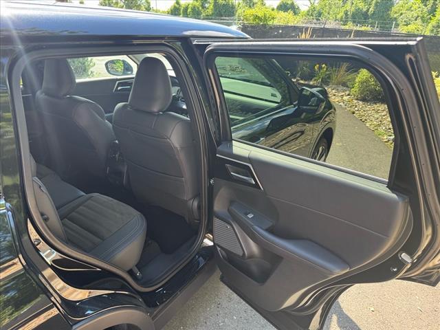 new 2025 Mitsubishi Outlander car, priced at $35,095