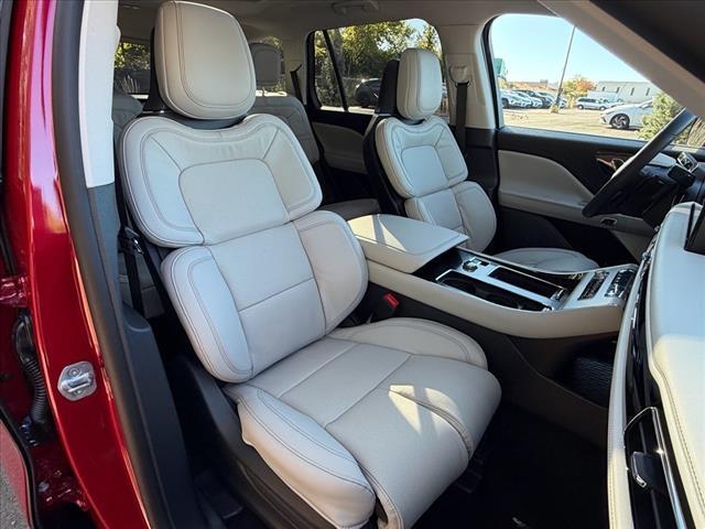 new 2025 Lincoln Aviator car, priced at $76,922