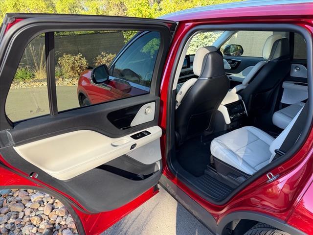 new 2025 Lincoln Aviator car, priced at $76,922