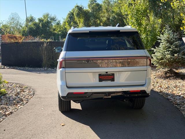 new 2025 Lincoln Navigator car, priced at $107,085
