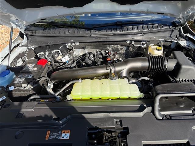 new 2025 Lincoln Navigator car, priced at $107,085