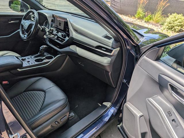 used 2024 Toyota Highlander car, priced at $42,900