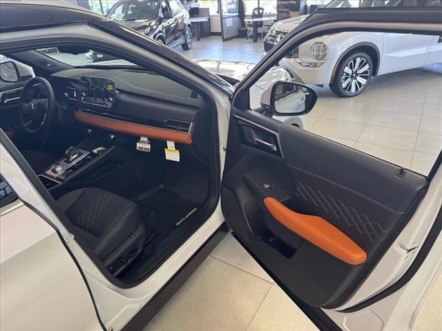 new 2025 Mitsubishi Outlander PHEV car, priced at $47,975