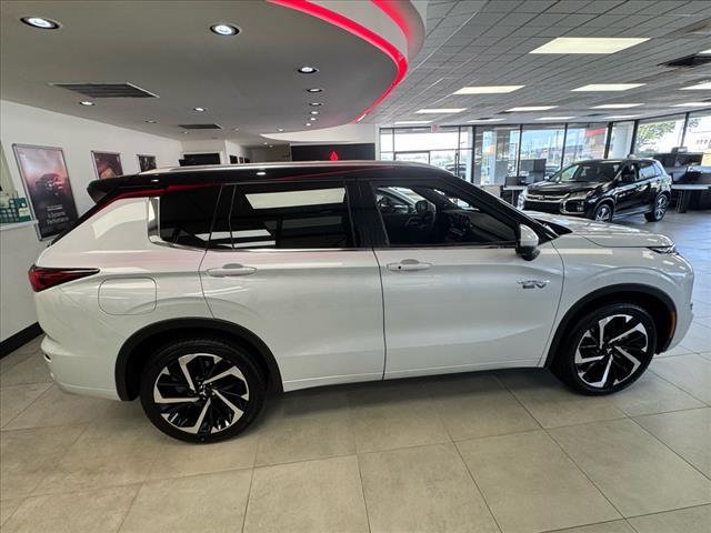 new 2025 Mitsubishi Outlander PHEV car, priced at $47,975