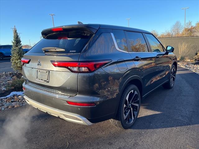 new 2024 Mitsubishi Outlander car, priced at $32,290