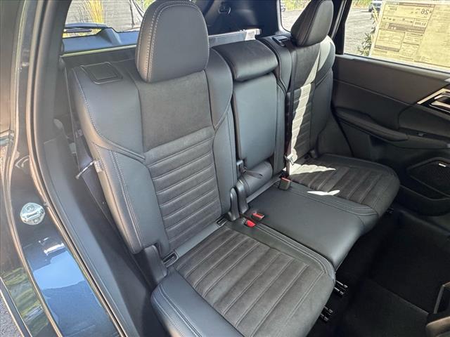 new 2025 Mitsubishi Outlander car, priced at $34,500