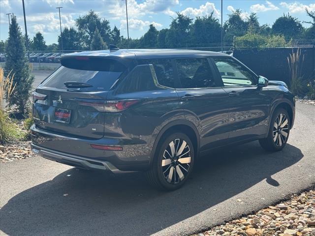 new 2025 Mitsubishi Outlander car, priced at $34,500