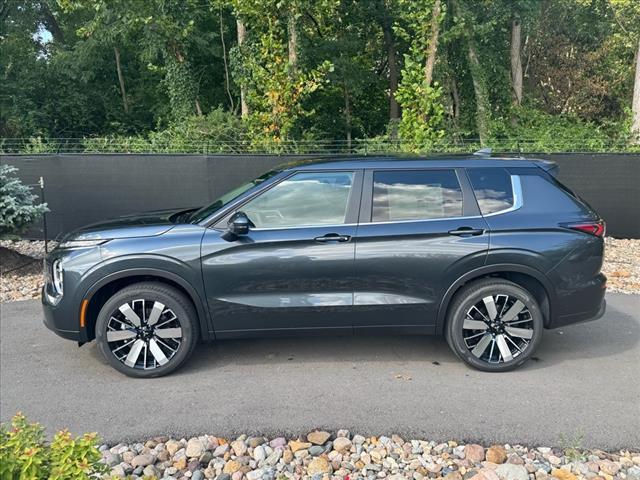 new 2025 Mitsubishi Outlander car, priced at $34,500