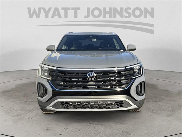 new 2026 Volkswagen Atlas Cross Sport car, priced at $48,606
