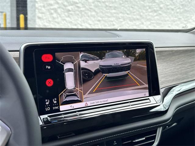 new 2026 Volkswagen Atlas car, priced at $58,566