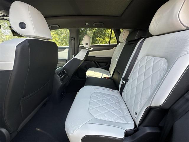 new 2026 Volkswagen Atlas Cross Sport car, priced at $56,748