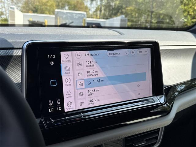 new 2026 Volkswagen Atlas Cross Sport car, priced at $56,748