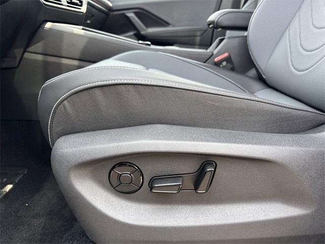 new 2025 Volkswagen Tiguan car, priced at $35,576