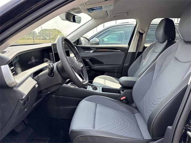 new 2025 Volkswagen Tiguan car, priced at $35,576