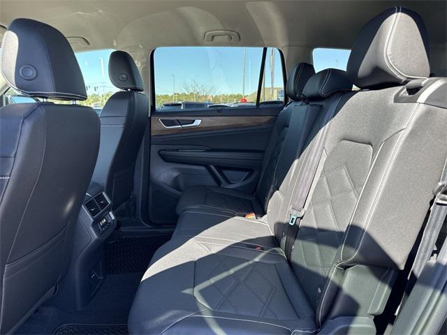 new 2026 Volkswagen Atlas car, priced at $46,148