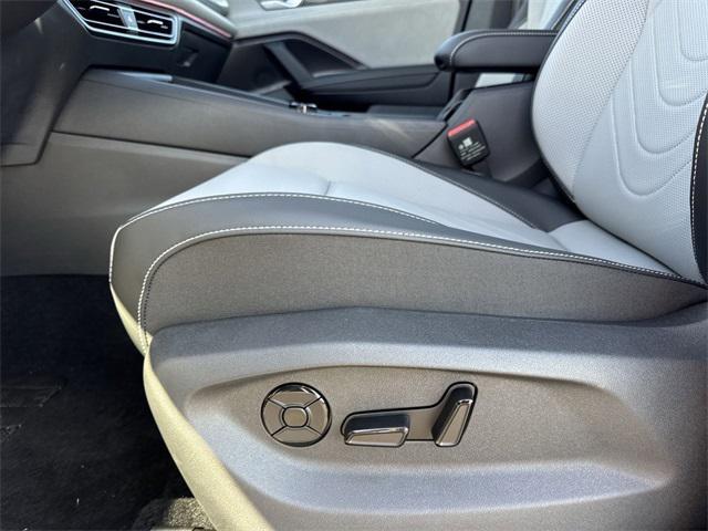 new 2025 Volkswagen Tiguan car, priced at $38,287