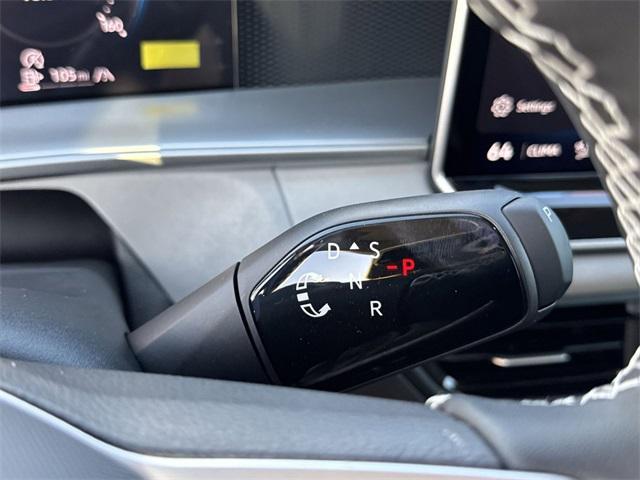 new 2025 Volkswagen Tiguan car, priced at $38,287