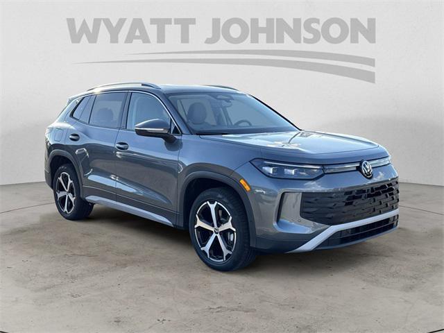 new 2025 Volkswagen Tiguan car, priced at $38,287