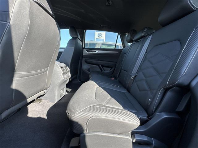 new 2026 Volkswagen Atlas Cross Sport car, priced at $47,546