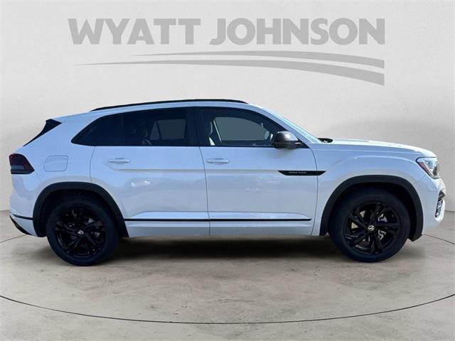 new 2026 Volkswagen Atlas Cross Sport car, priced at $53,688
