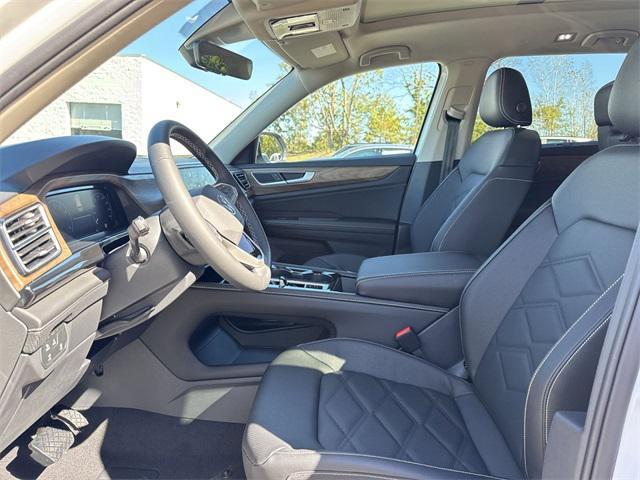 new 2026 Volkswagen Atlas car, priced at $49,999