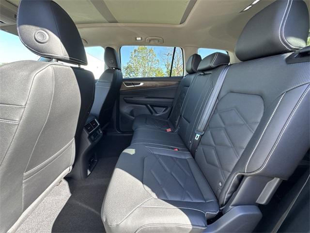 new 2026 Volkswagen Atlas car, priced at $49,999
