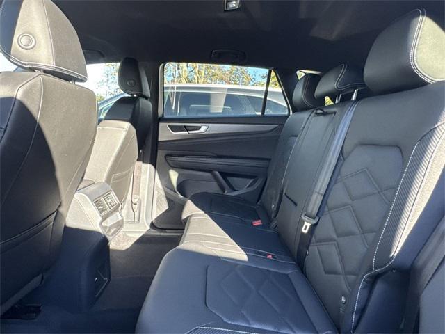 new 2026 Volkswagen Atlas Cross Sport car, priced at $41,236