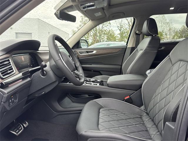 new 2026 Volkswagen Atlas car, priced at $58,111
