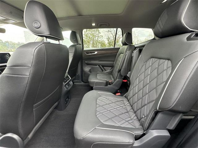new 2026 Volkswagen Atlas car, priced at $58,111