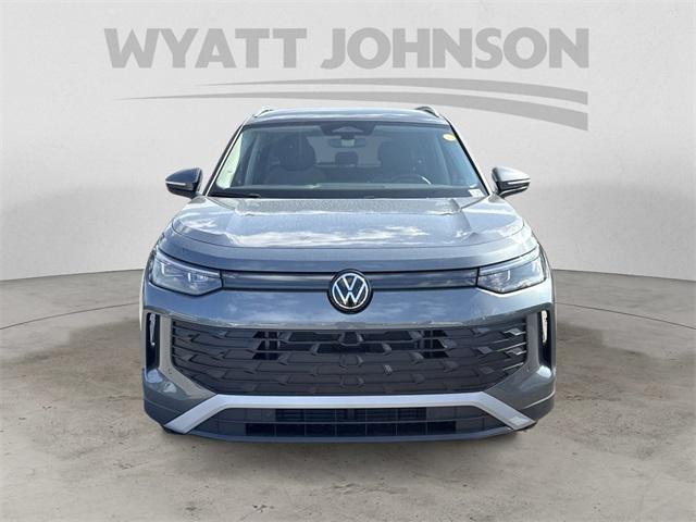 new 2025 Volkswagen Tiguan car, priced at $32,275