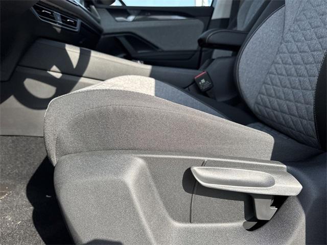 new 2025 Volkswagen Tiguan car, priced at $32,275