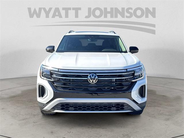 new 2026 Volkswagen Atlas car, priced at $51,188