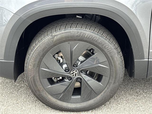 new 2025 Volkswagen Taos car, priced at $26,905