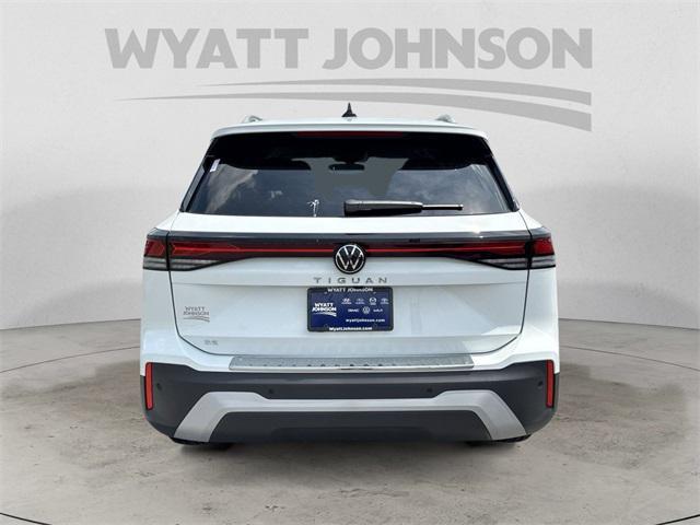 new 2025 Volkswagen Tiguan car, priced at $35,470
