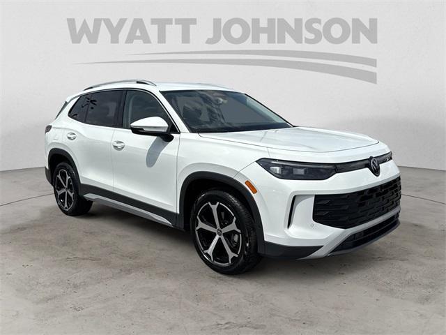 new 2025 Volkswagen Tiguan car, priced at $35,470