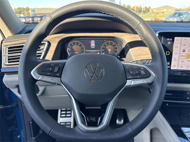 new 2025 Volkswagen Atlas car, priced at $56,196