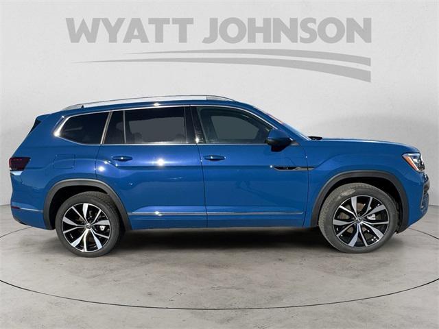 new 2025 Volkswagen Atlas car, priced at $56,196