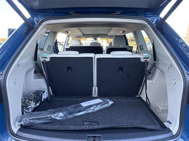 new 2025 Volkswagen Atlas car, priced at $56,196