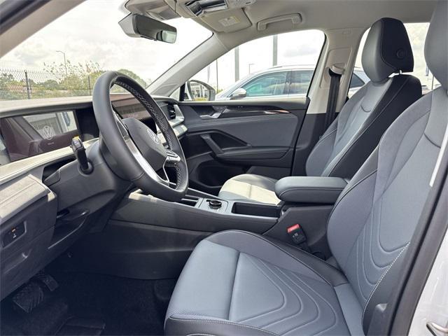 new 2025 Volkswagen Tiguan car, priced at $35,470