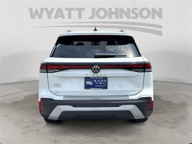 new 2025 Volkswagen Tiguan car, priced at $35,470