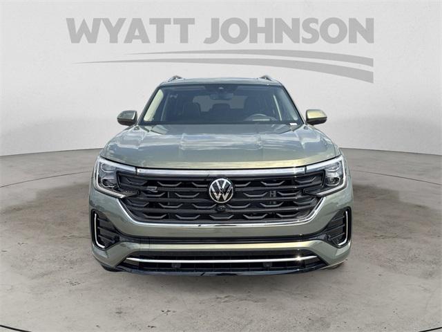 new 2026 Volkswagen Atlas car, priced at $57,303