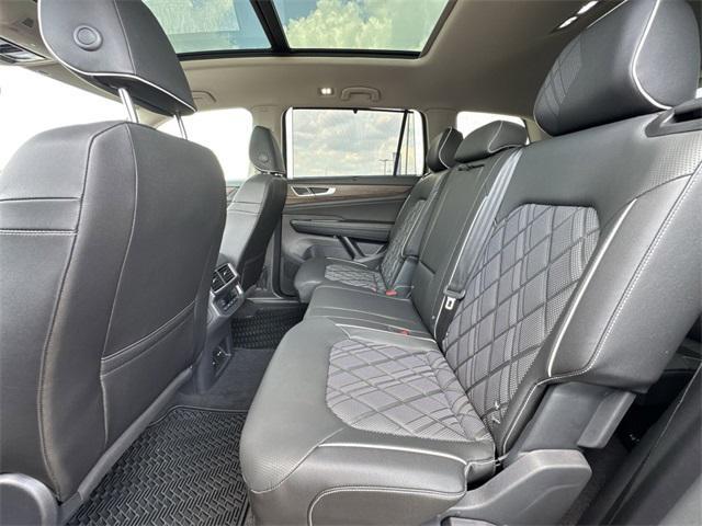 new 2026 Volkswagen Atlas car, priced at $57,303