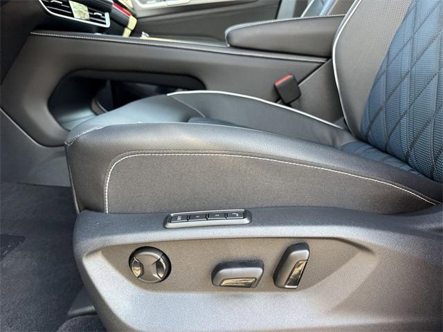 new 2026 Volkswagen Atlas Cross Sport car, priced at $56,293